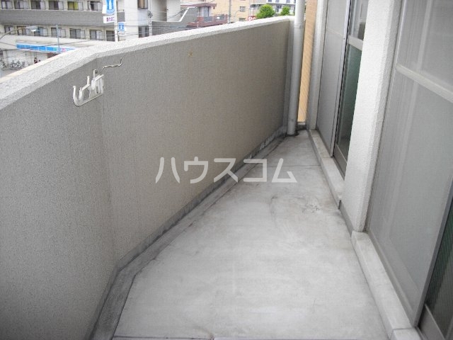 17/28 バルコニー