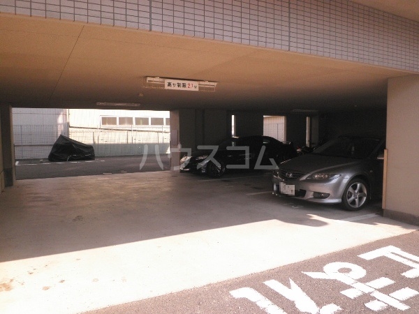 21/30 駐車場