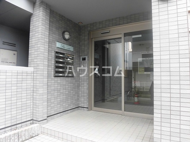 2/4 エントランス