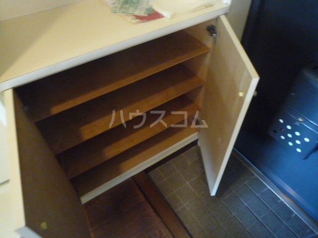 21/29 エントランス