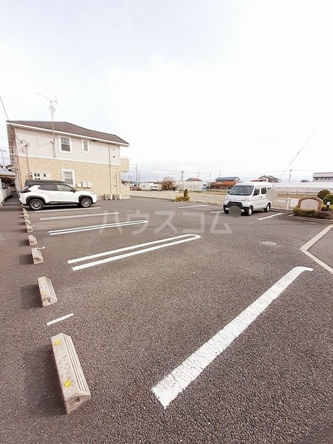 15/26 駐車場