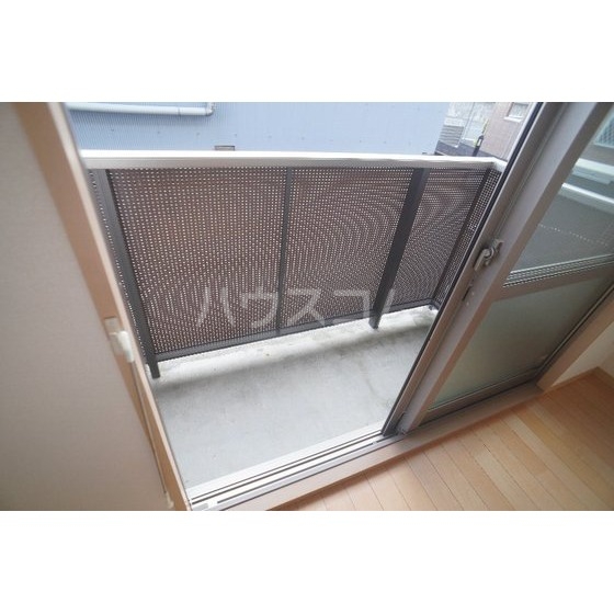 13/16 バルコニー