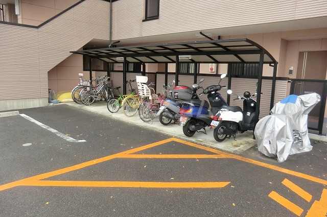 3/6 駐車場