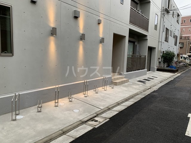 19/26 駐車場