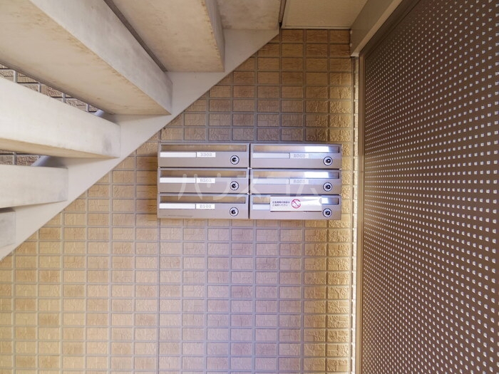 15/22 エントランス