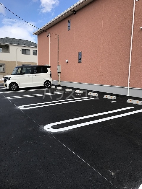26/30 駐車場