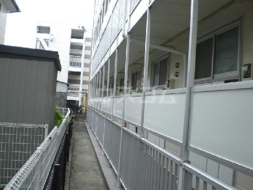 2/3 エントランス