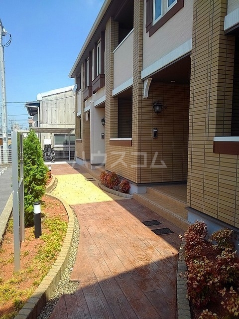 14/23 エントランス