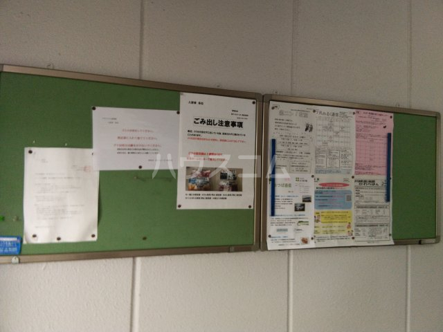 28/30 エントランス