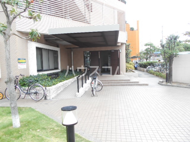 14/22 エントランス