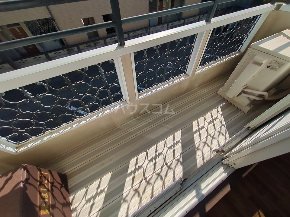 13/27 バルコニー