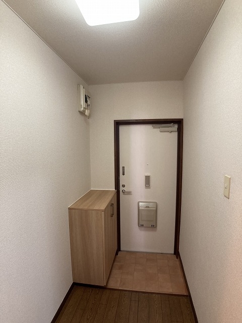 14/30 玄関