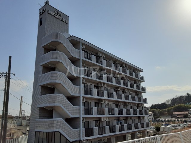 クリオ愛甲石田壱番館の外観