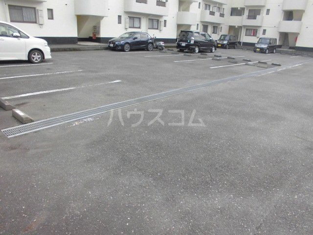 3/4 駐車場