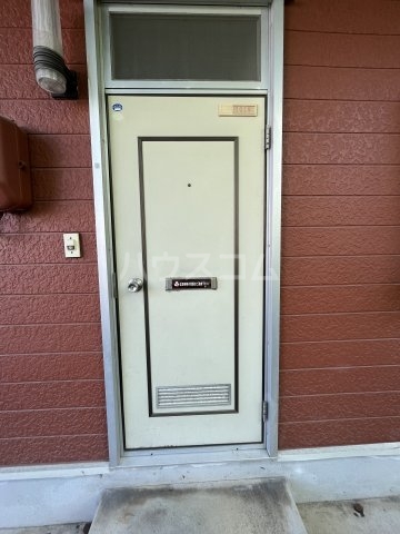 20/30 エントランス