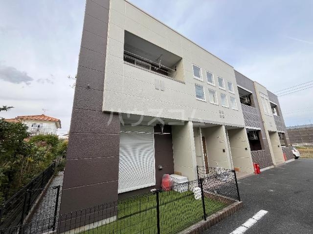 23/24 エントランス