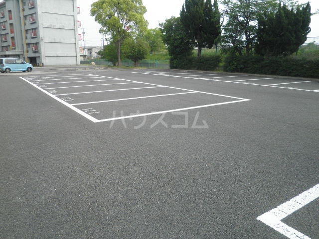 15/24 駐車場