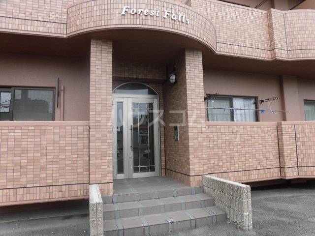 21/25 エントランス