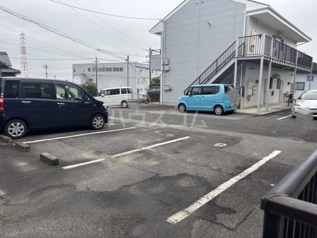 23/25 駐車場