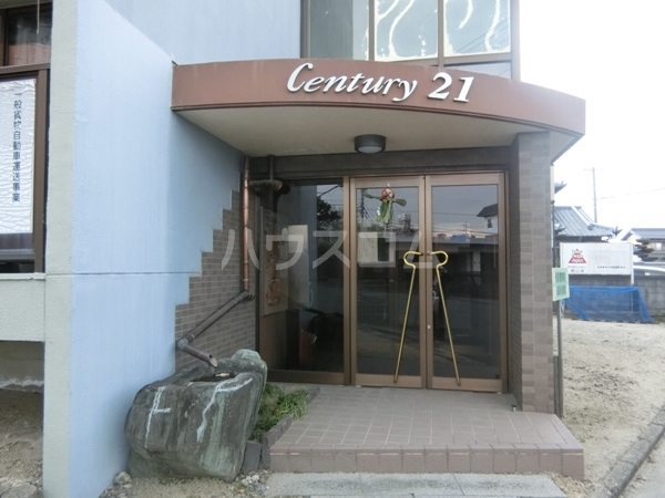 16/17 エントランス