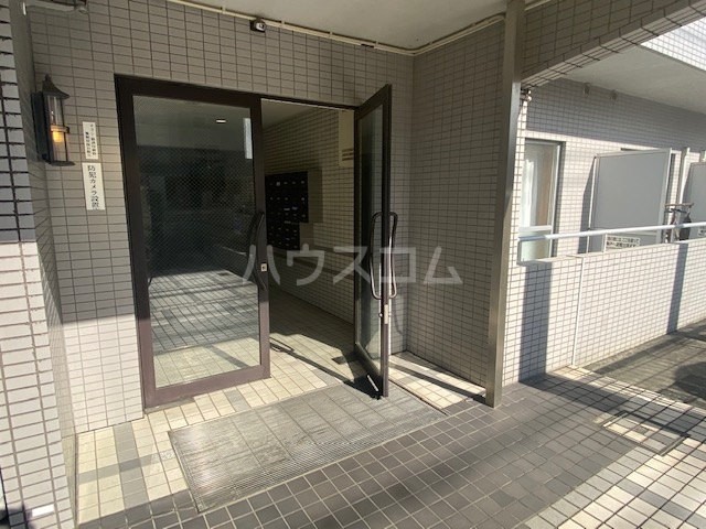 3/5 エントランス