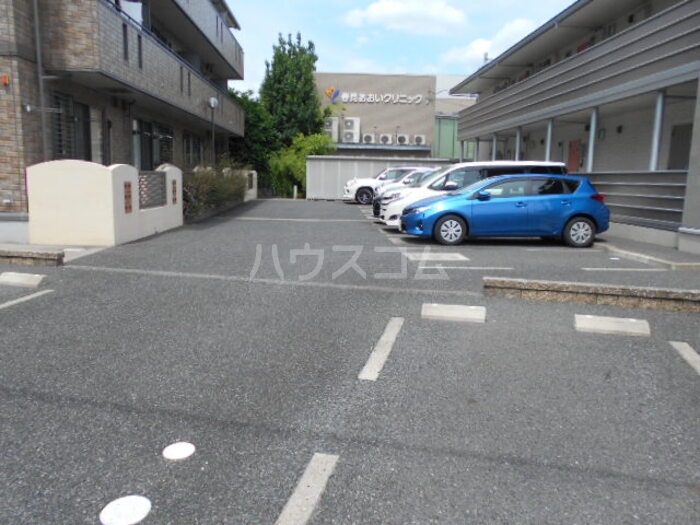 18/26 駐車場