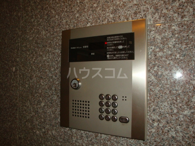 22/24 エントランス