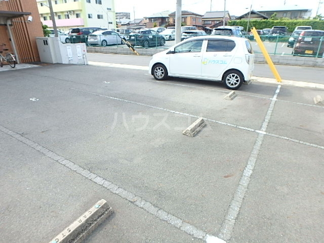 21/29 駐車場