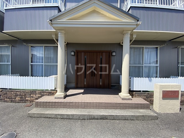 21/29 エントランス