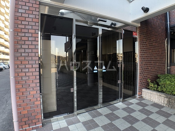 20/30 エントランス