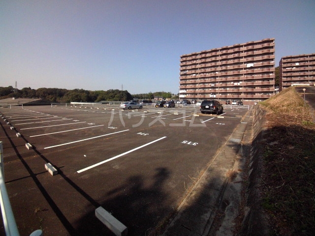 22/30 駐車場