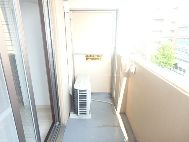 17/28 バルコニー