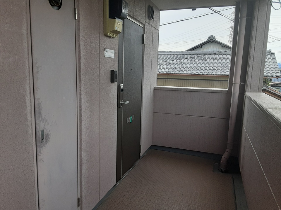 2/4 エントランス