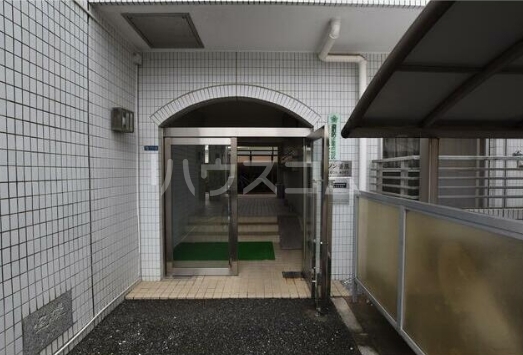 17/18 エントランス