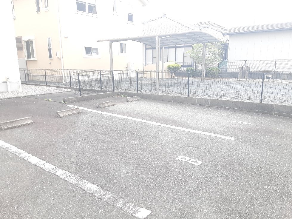 26/30 駐車場