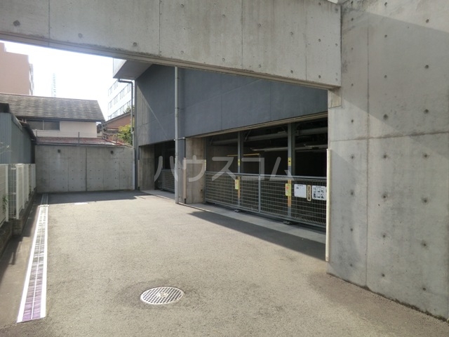 2/10 駐車場
