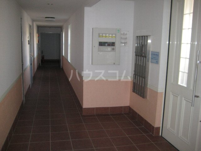 22/30 エントランス