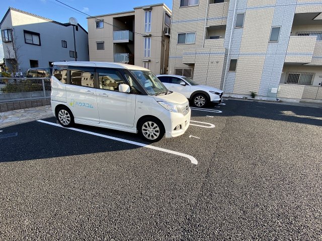 21/29 駐車場