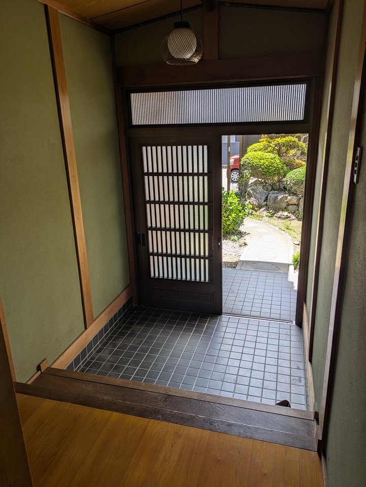 玄関