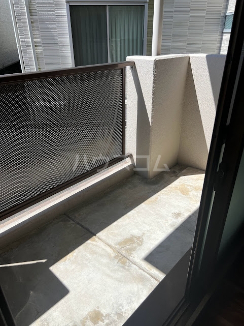 18/26 バルコニー