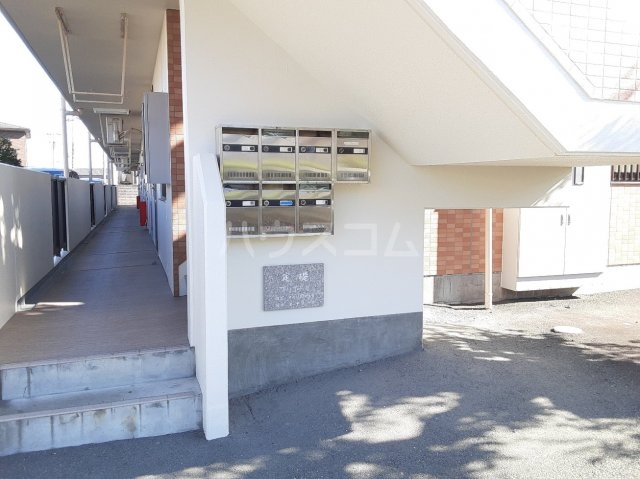 24/26 エントランス