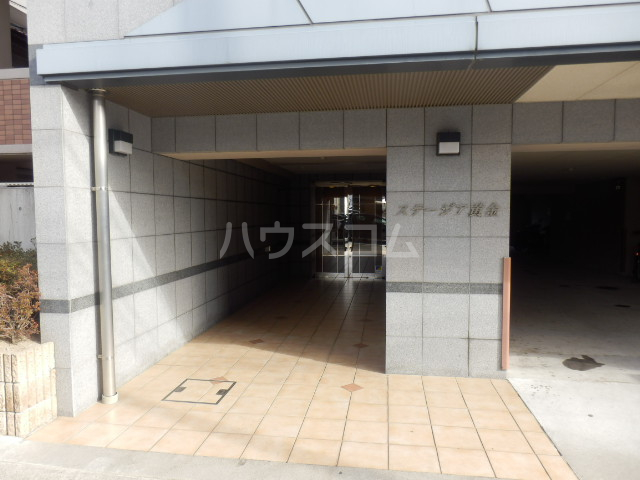 17/25 エントランス