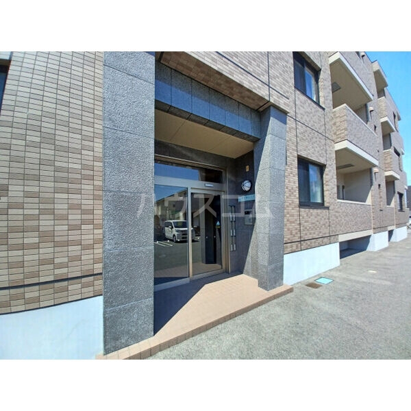 14/17 エントランス