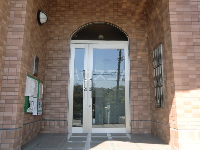 3/8 エントランス