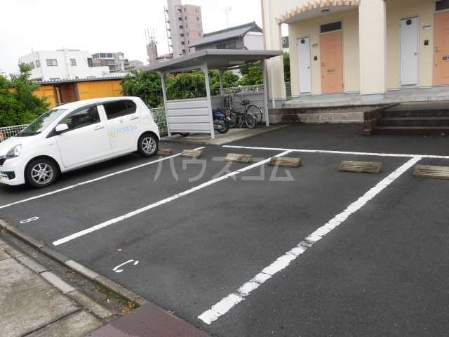 22/29 駐車場