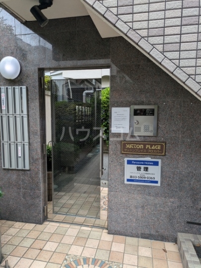 2/3 エントランス