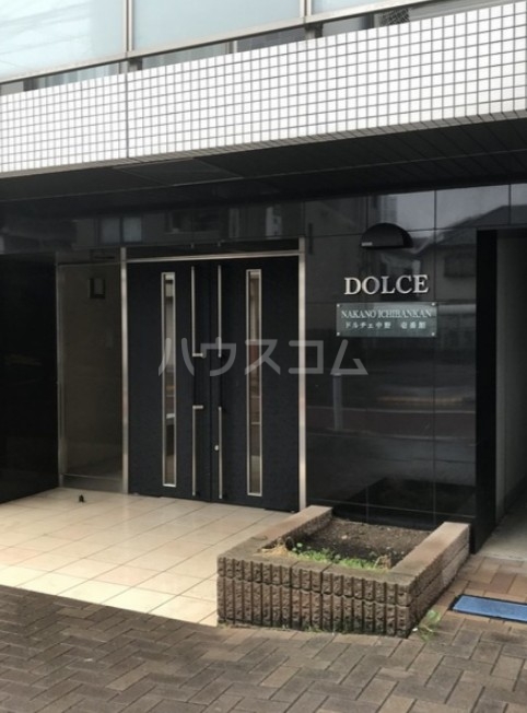 2/6 エントランス