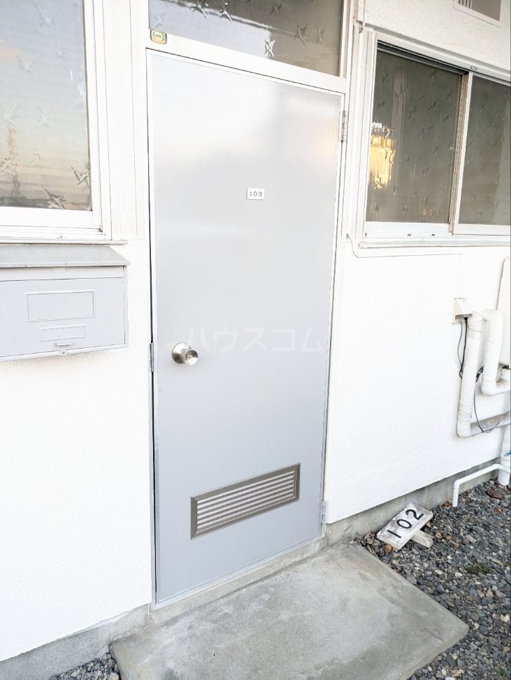 14/23 エントランス