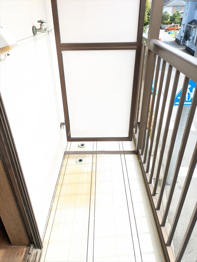 16/27 バルコニー