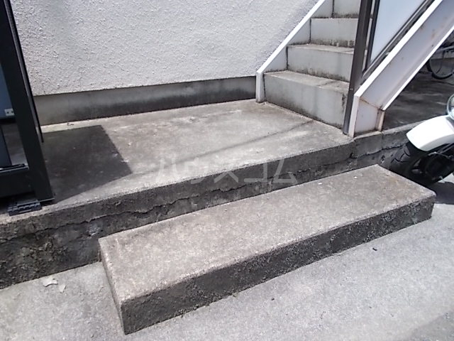 29/30 エントランス